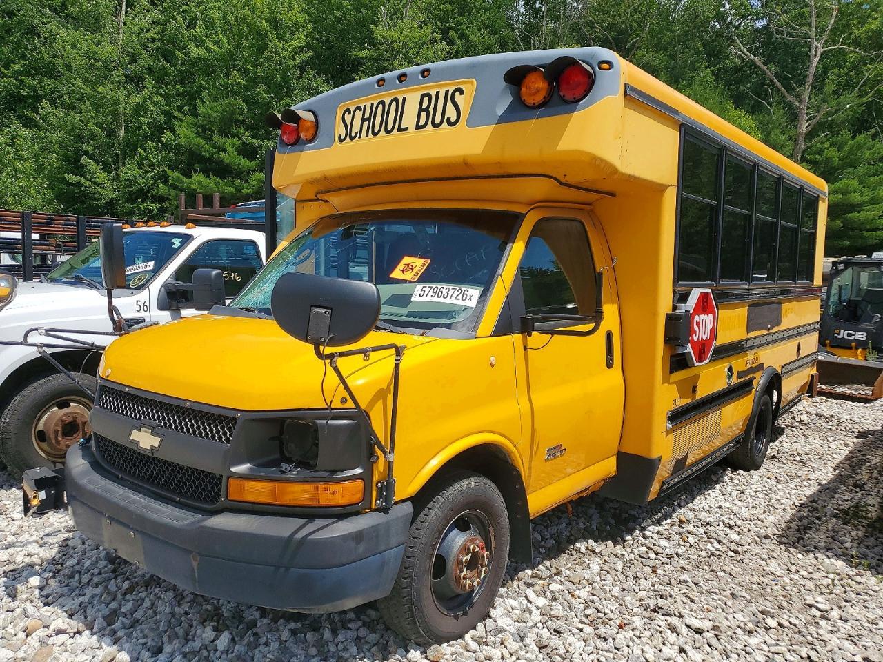 2012 Chevrolet Express G4 - School Bus - Image 2