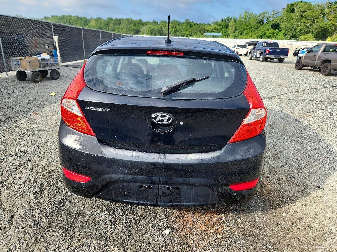 2012 Hyundai Accent Gs - Фото 6