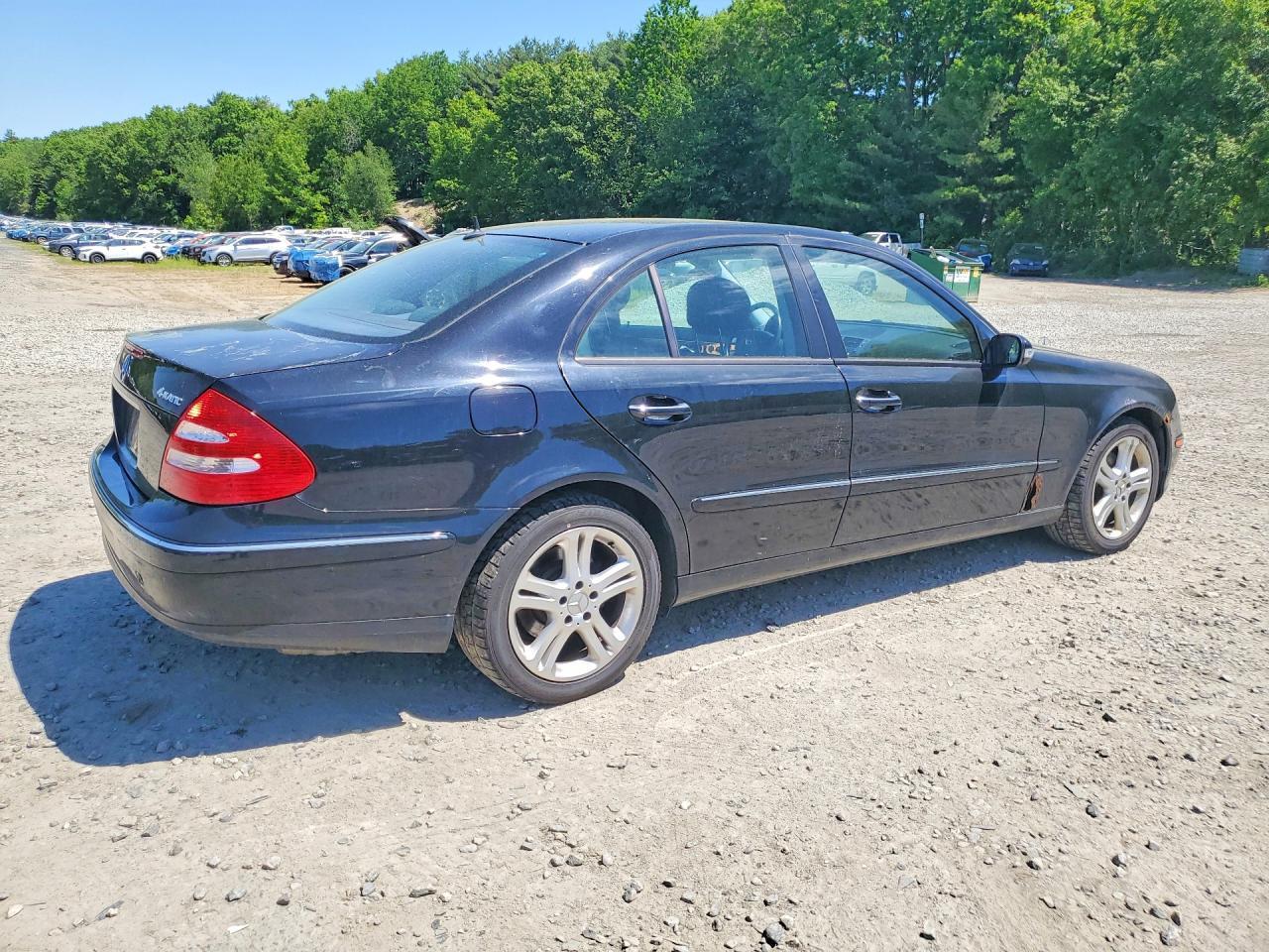 2006 Mercedes-Benz E 350 4Matic - Image 3