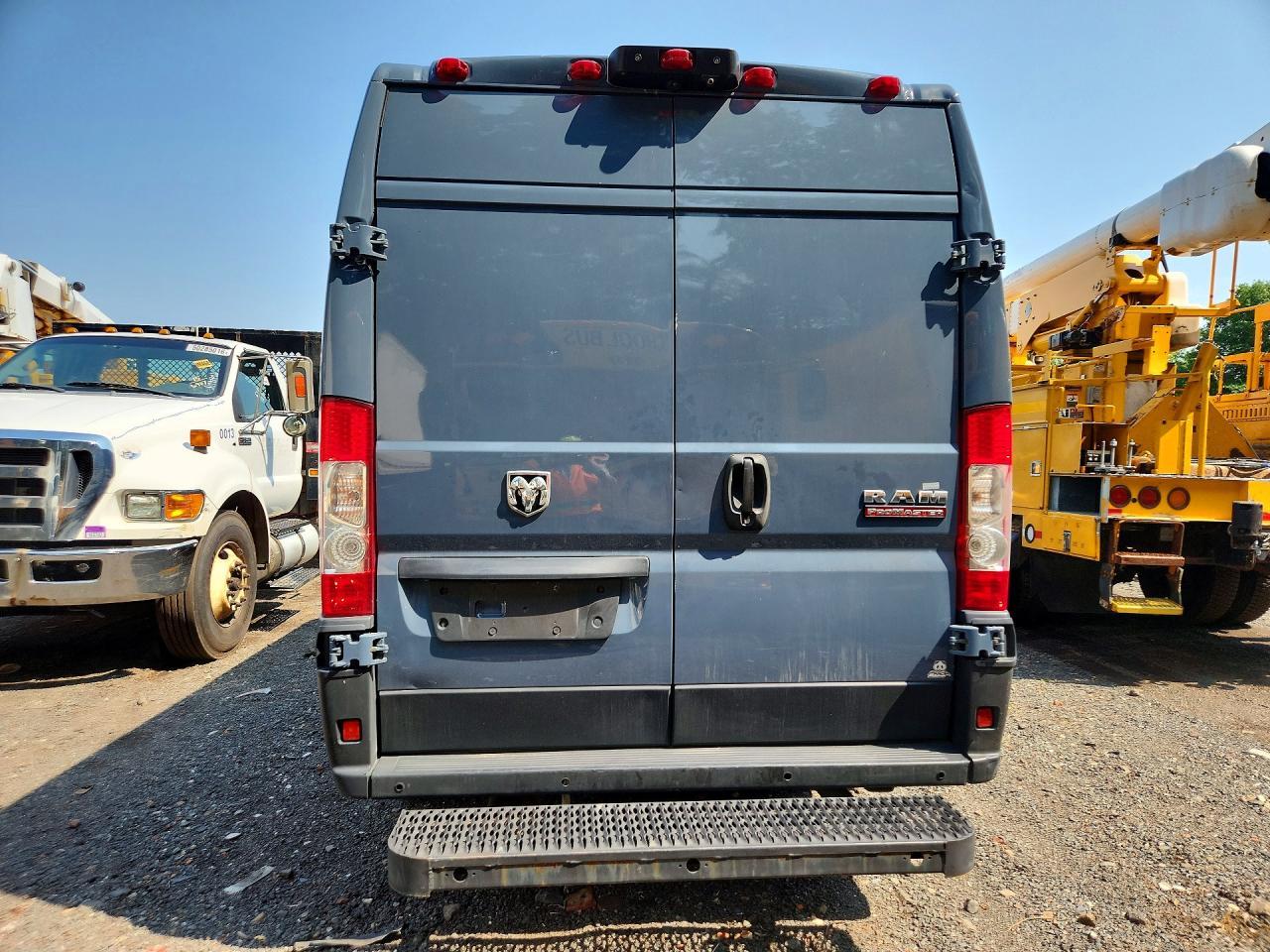 2019 Ram Promaster 3500 Delivery Van - Фото 6