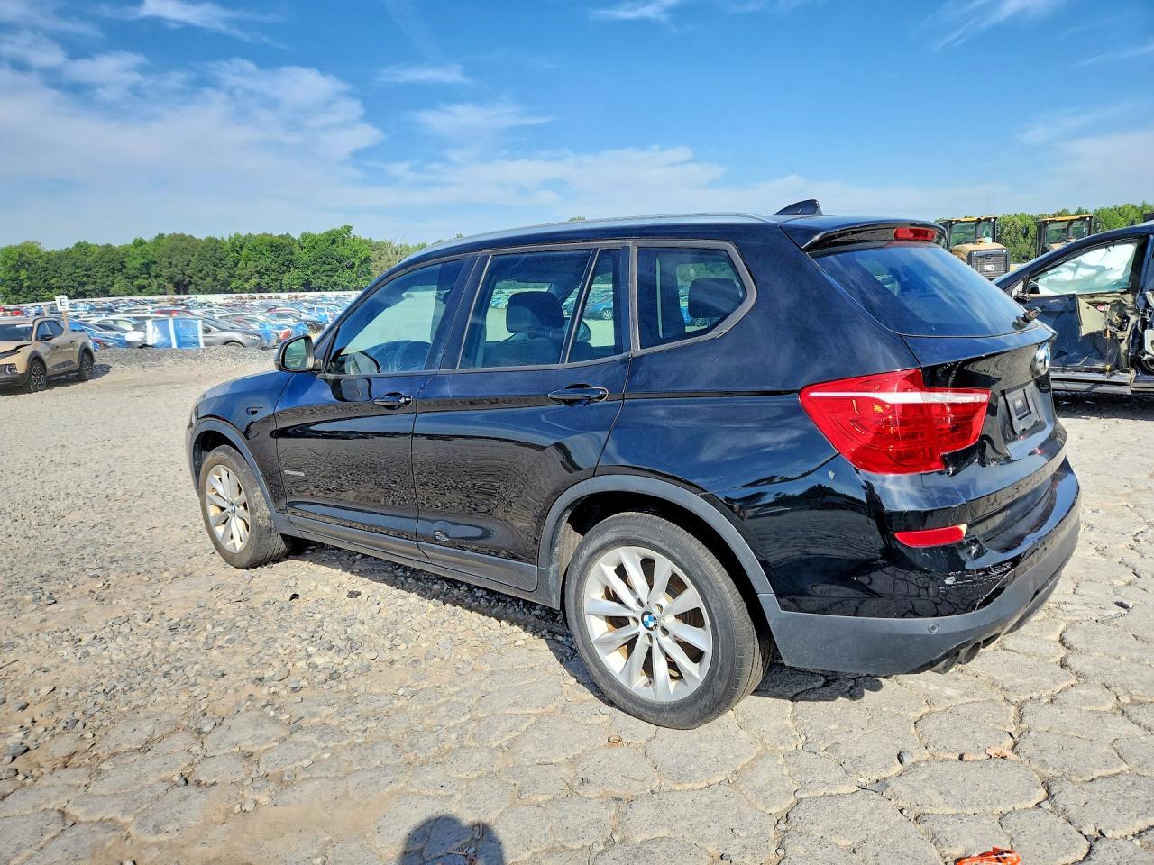 2015 BMW X3 Sdrive28I - Image 2