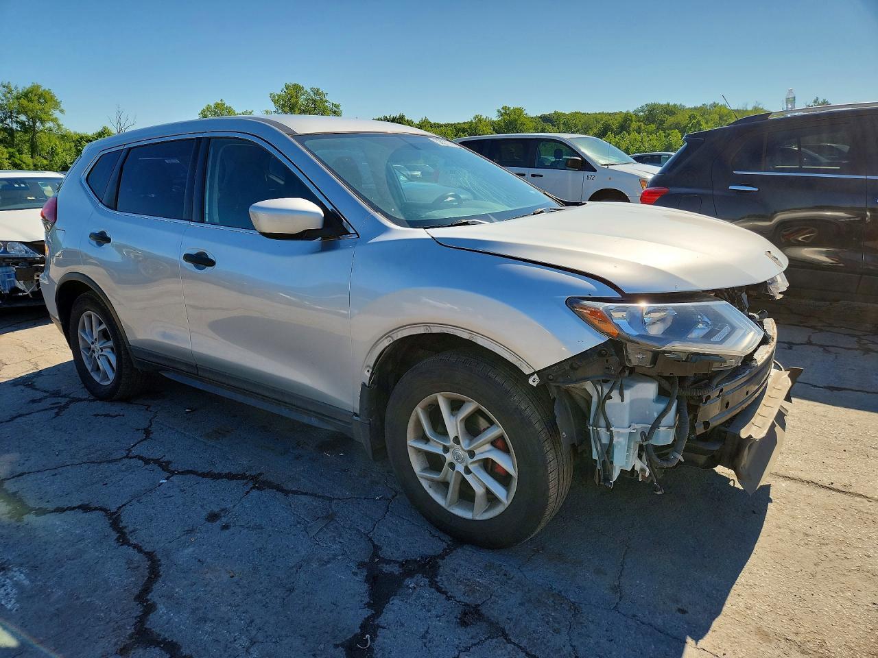 2018 Nissan Rogue S - Image 4