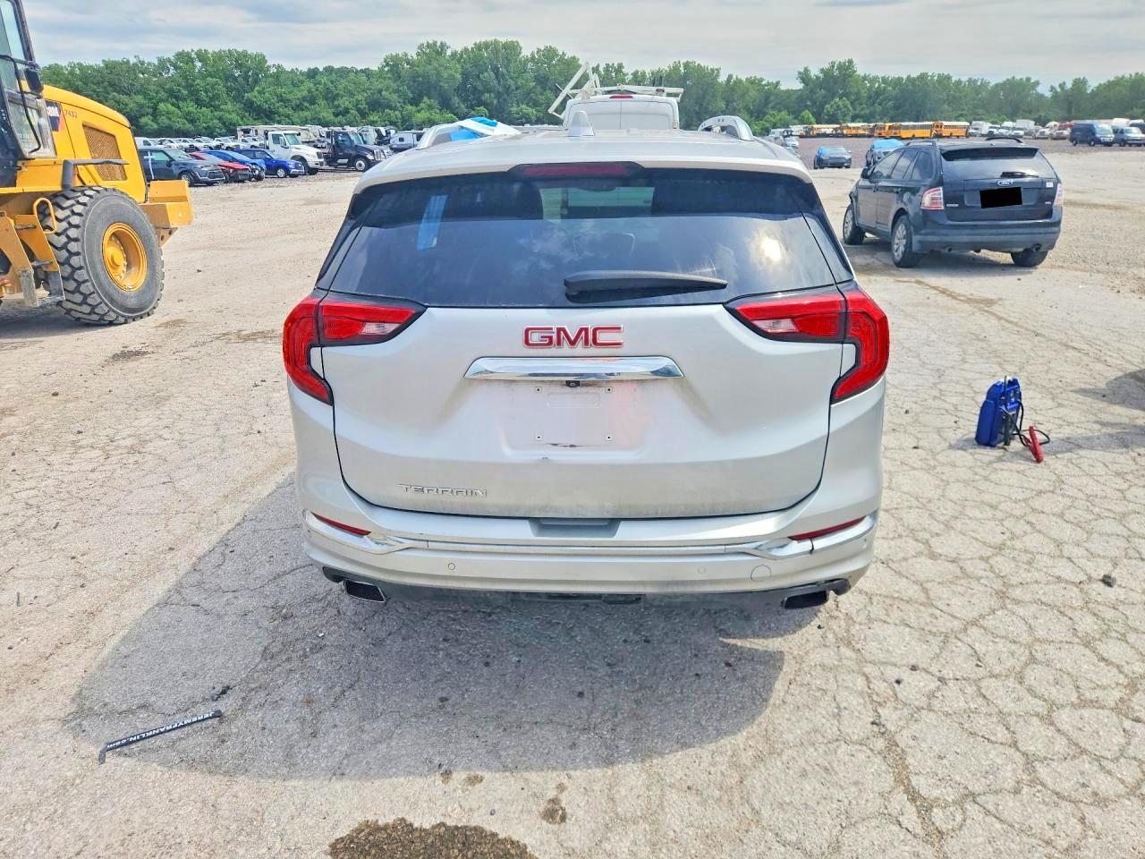 2019 GMC Terrain Denali - Фото 6