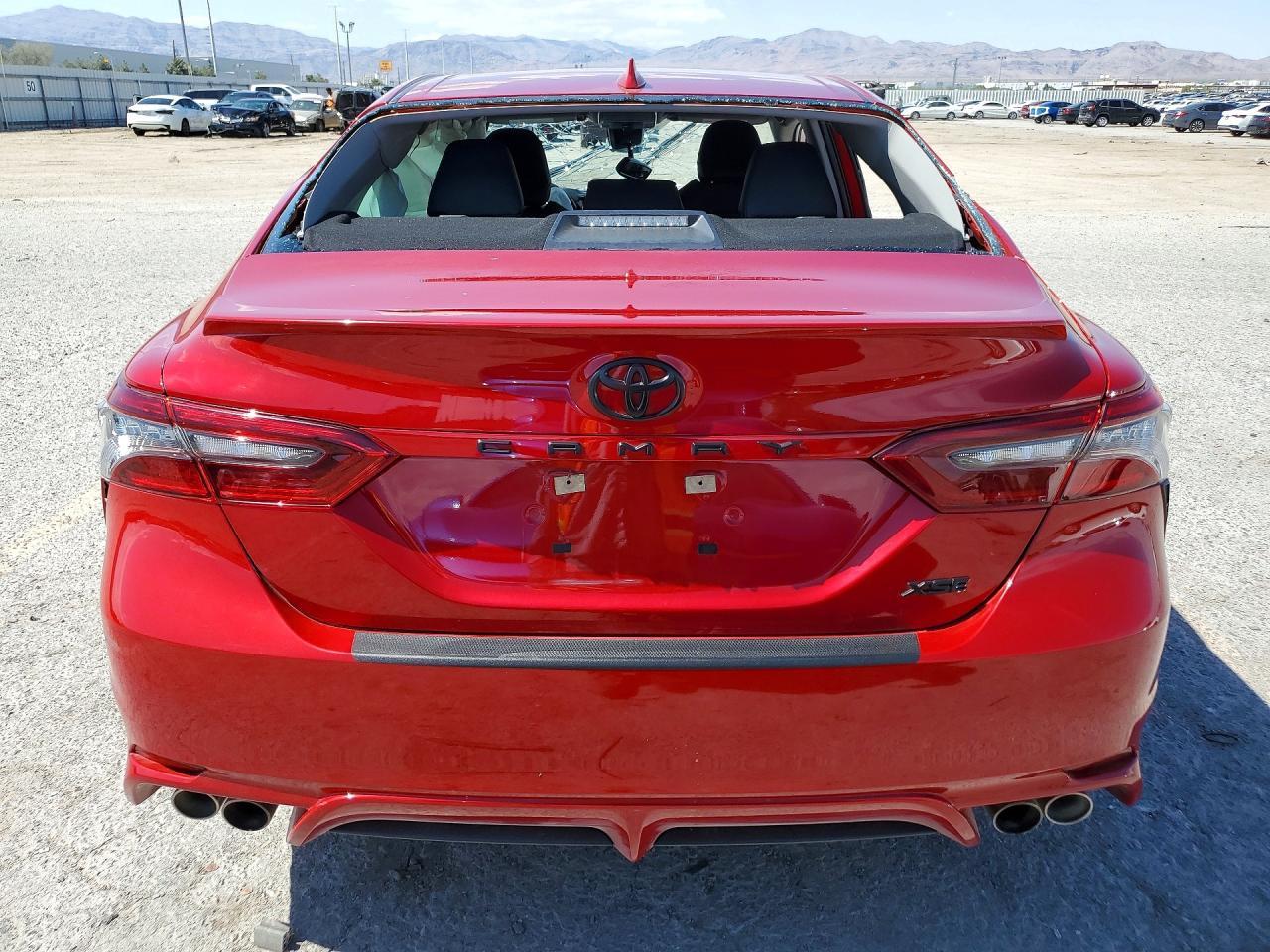 2021 Toyota Camry Xse - Фото 6