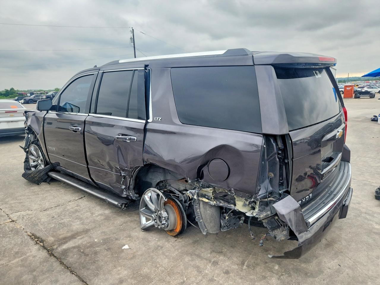 2015 Chevrolet Tahoe C1500 Ltz - Фото 2