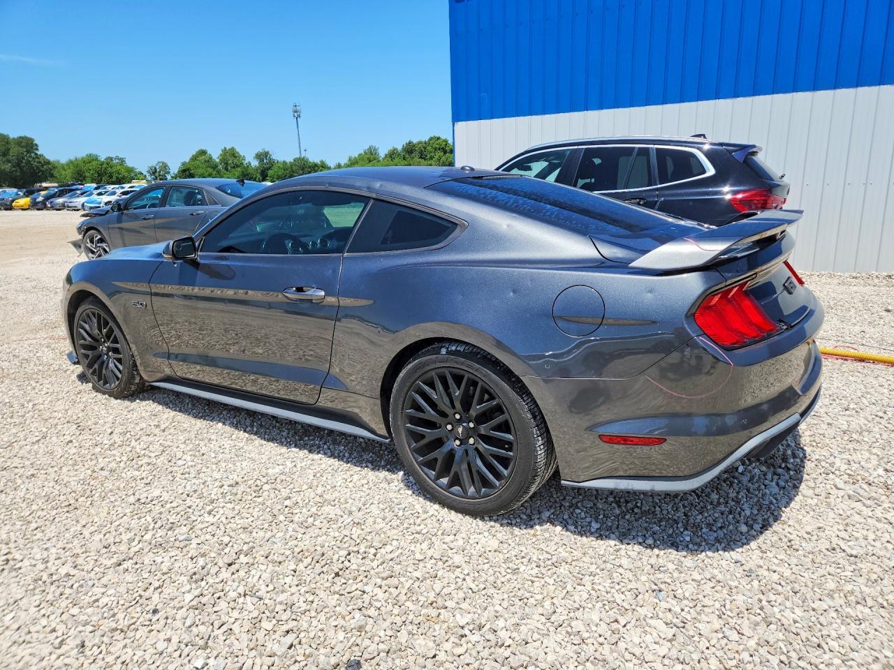 2019 Ford Mustang Gt - Фото 2