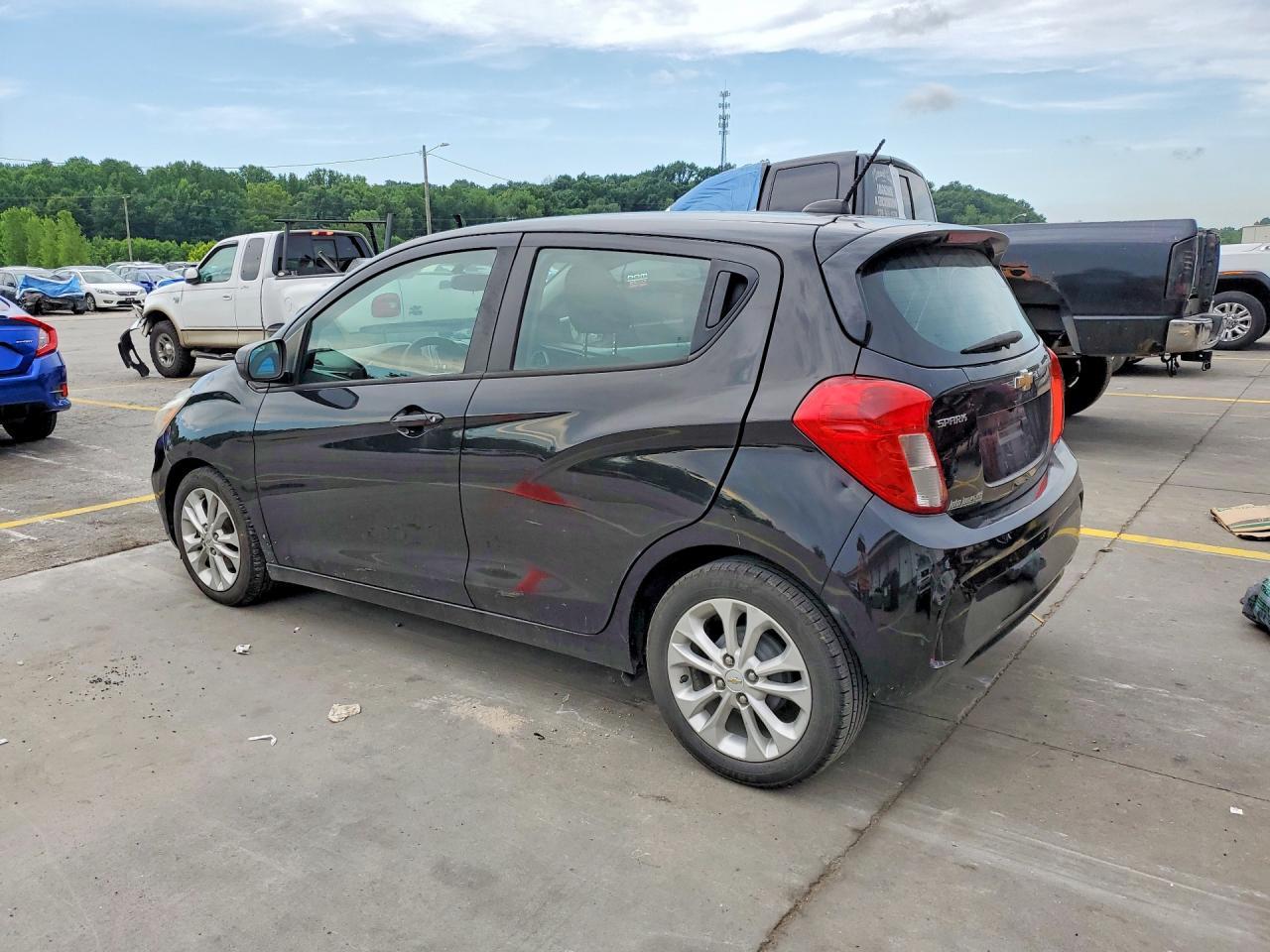 2020 Chevrolet Spark 1Lt - Фото 2