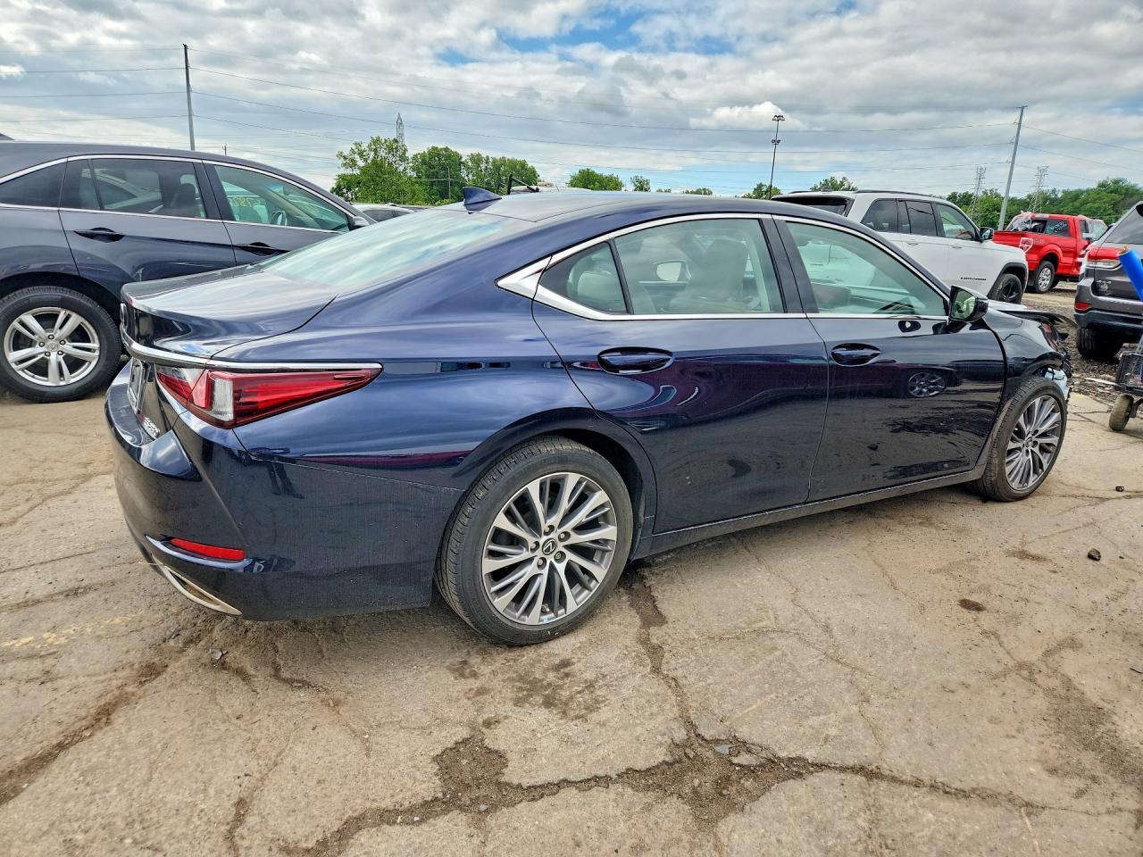 2021 Lexus Es 350 Base - Фото 3