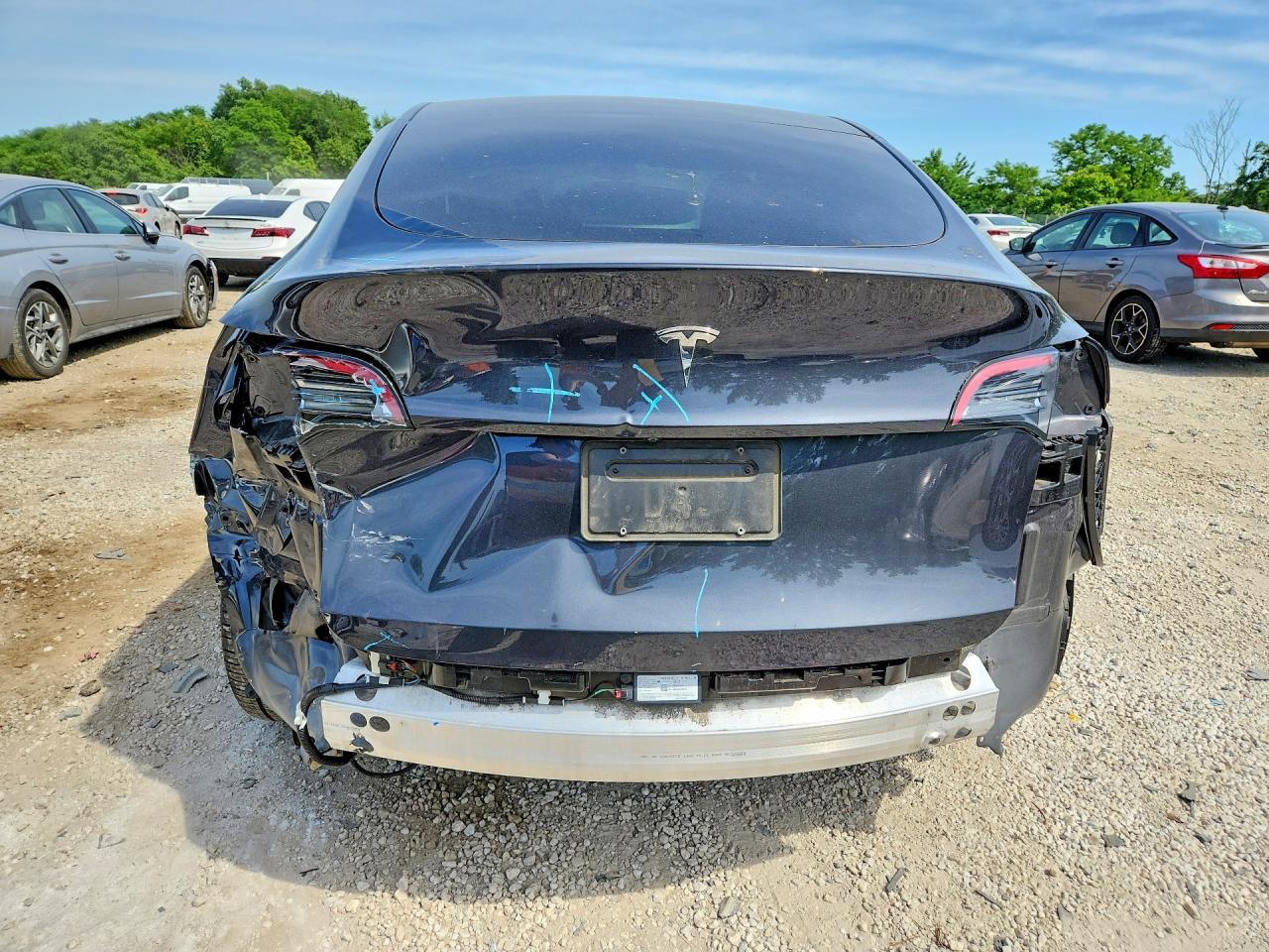2024 Tesla Model Y - Фото 6