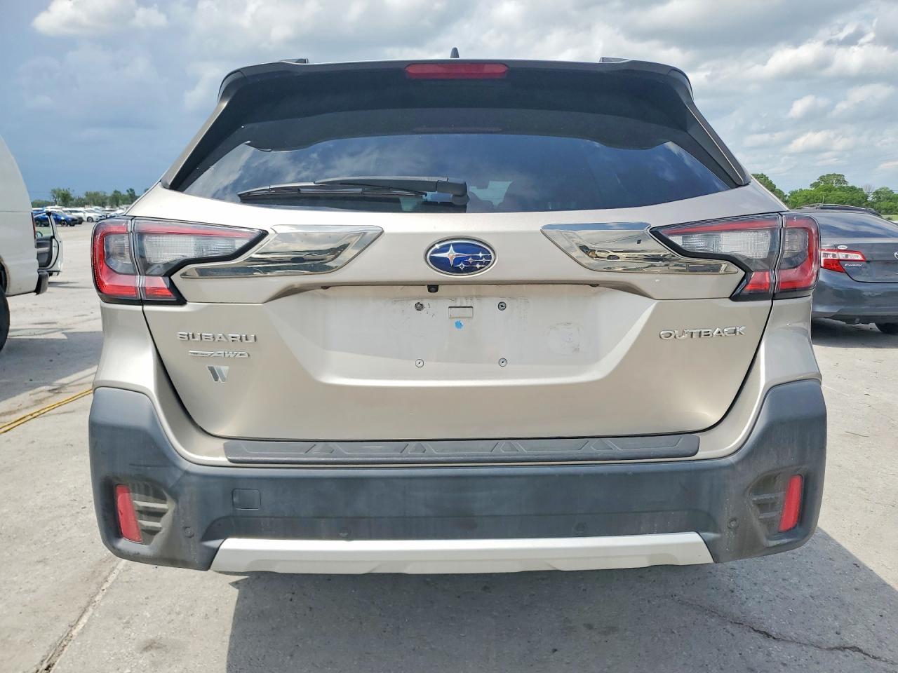 2020 Subaru Outback Limited - Image 6