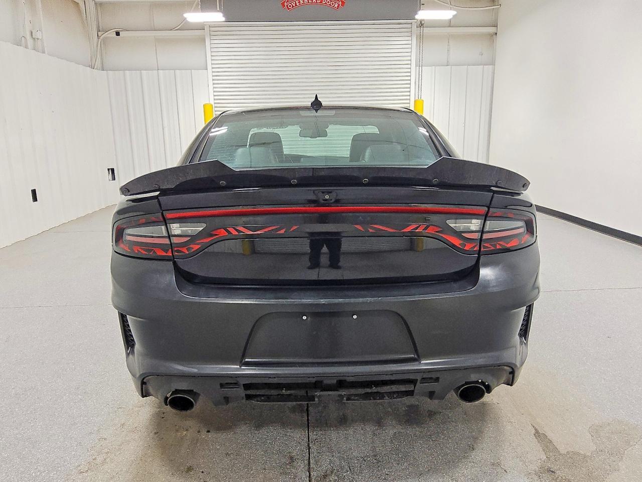 2019 Dodge Charger R - Image 6