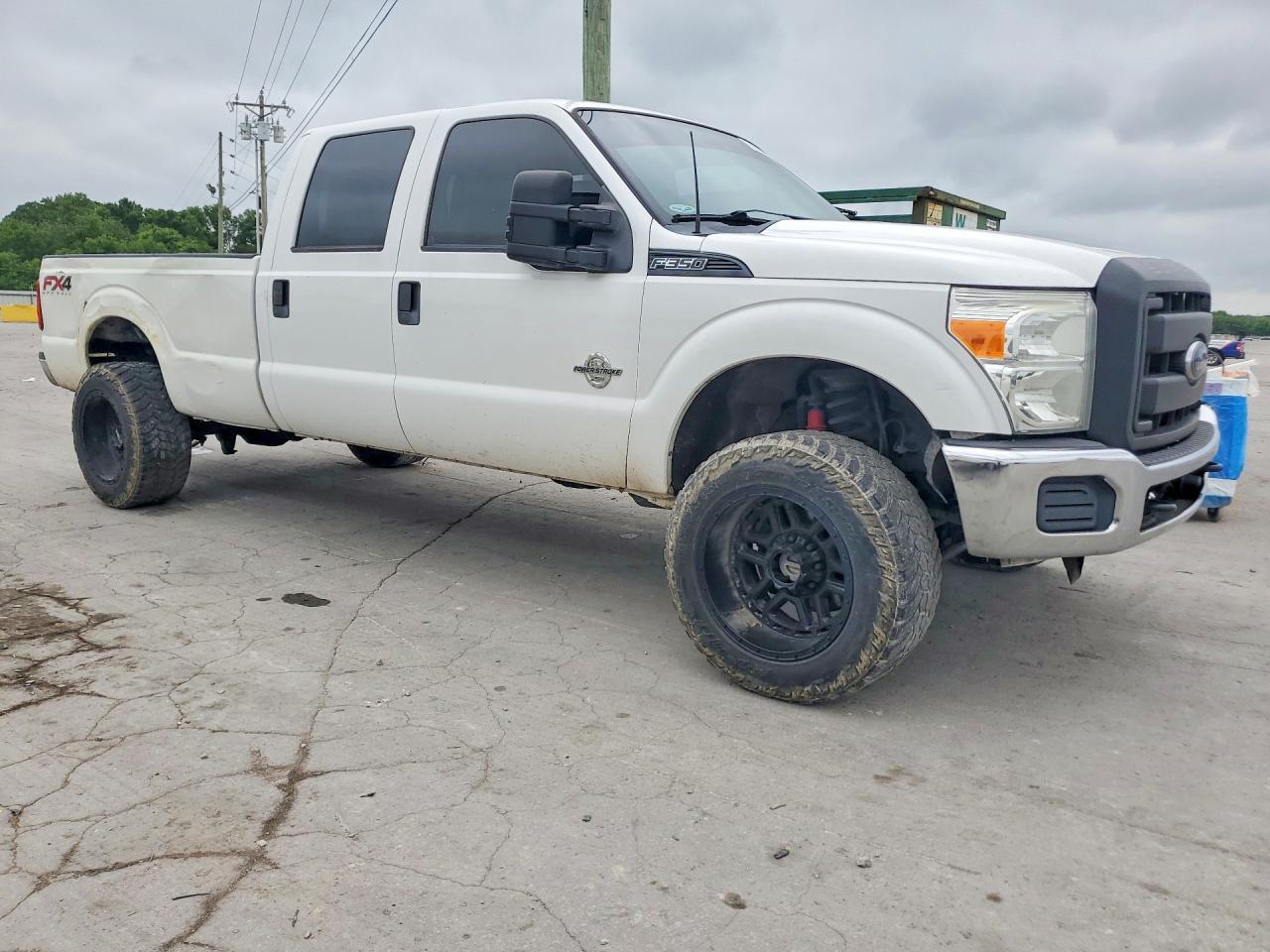 2015 Ford F350 Super Duty - Image 4