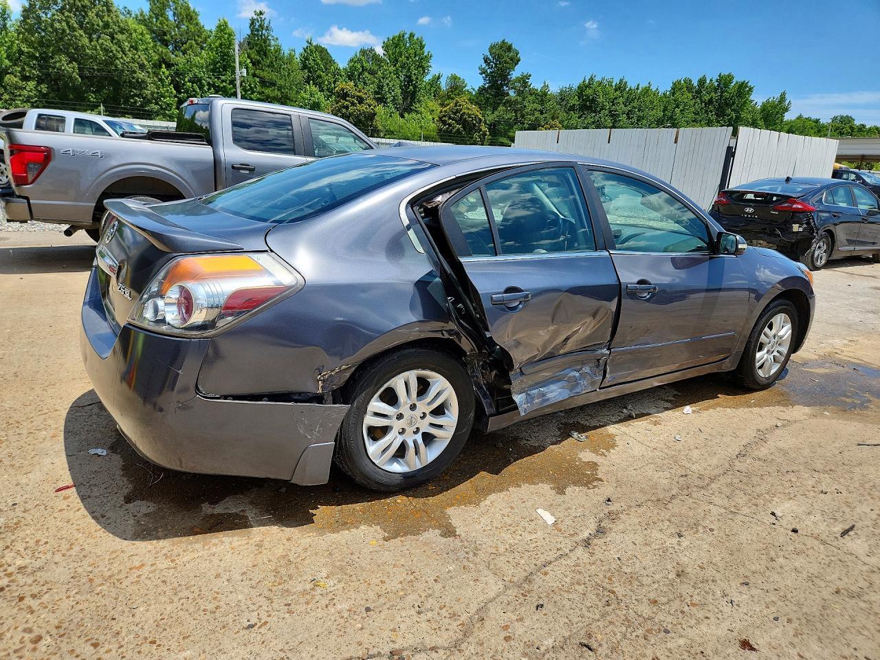 2011 Nissan Altima 2.5 - Фото 3