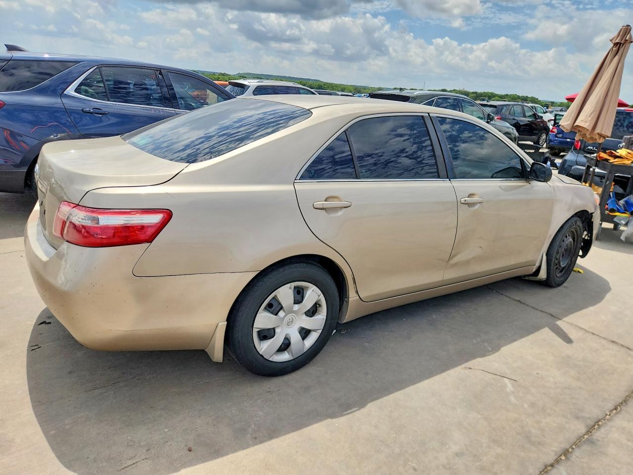2009 Toyota Camry - Image 3