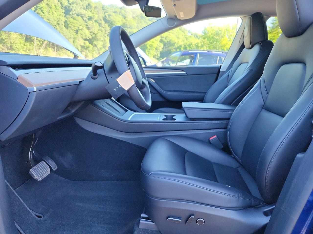 2023 Tesla Model Y - Image 7