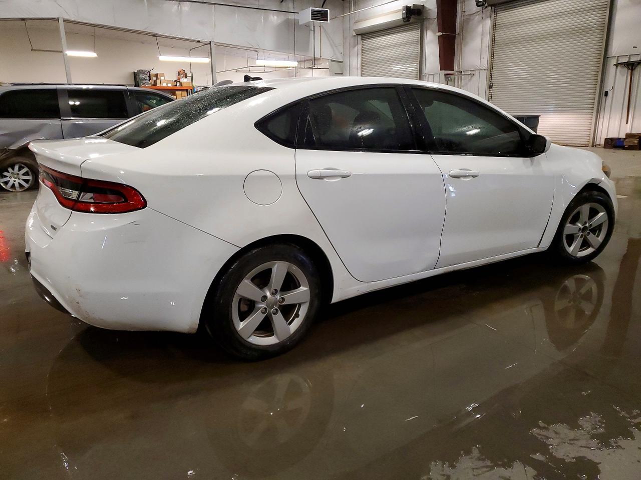 2015 Dodge Dart Sxt - Image 3