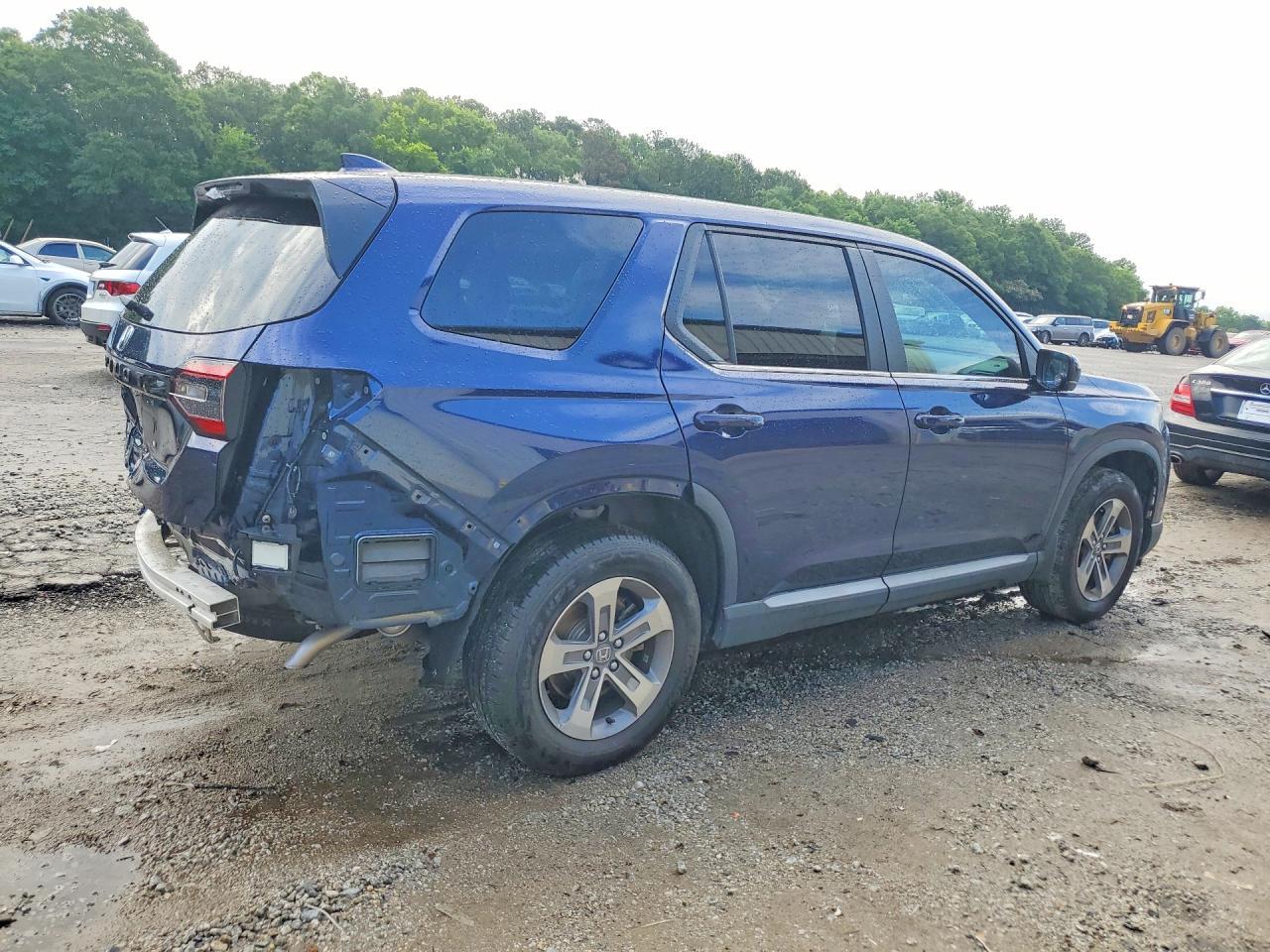 2025 Honda Pilot Exl - Image 3