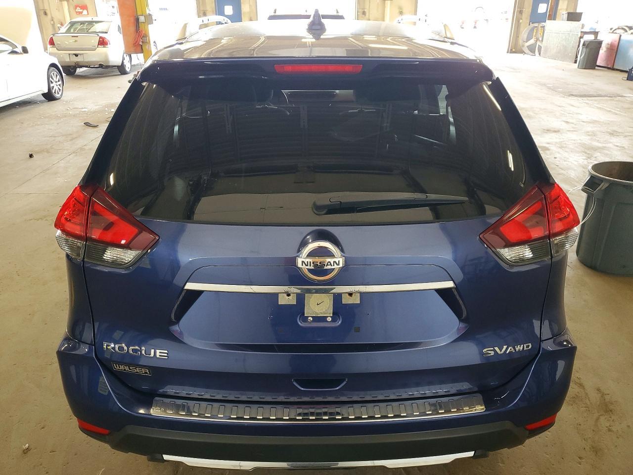 2017 Nissan Rogue Sv - Image 6