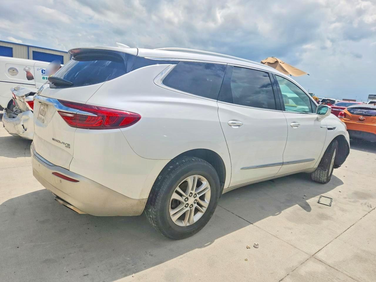 2018 Buick Enclave Premium - Фото 3