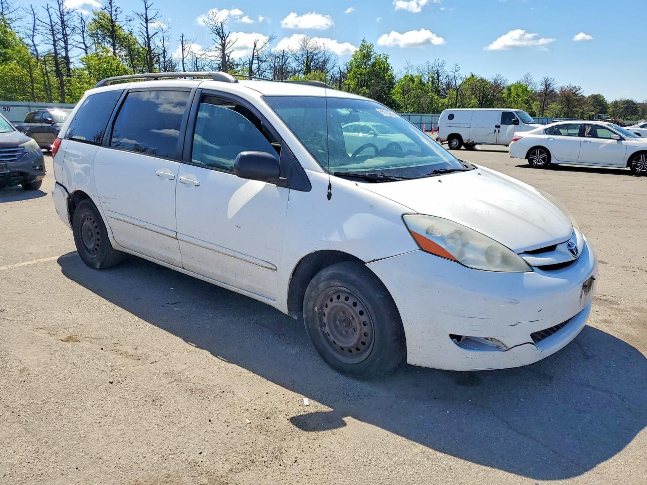2009 Toyota Sienna - Фото 4