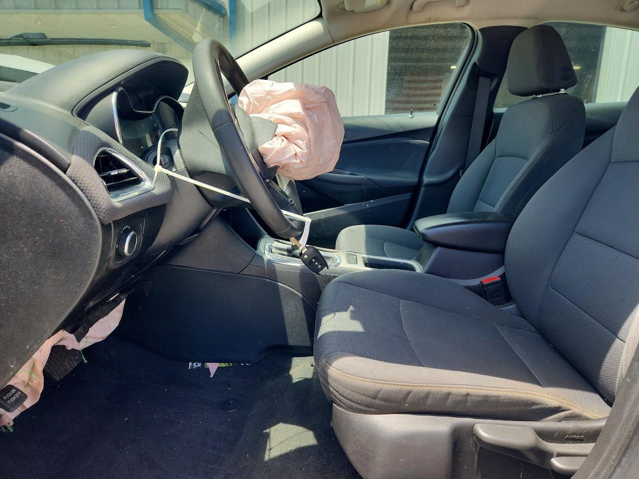 2018 Chevrolet Cruz - Фото 7