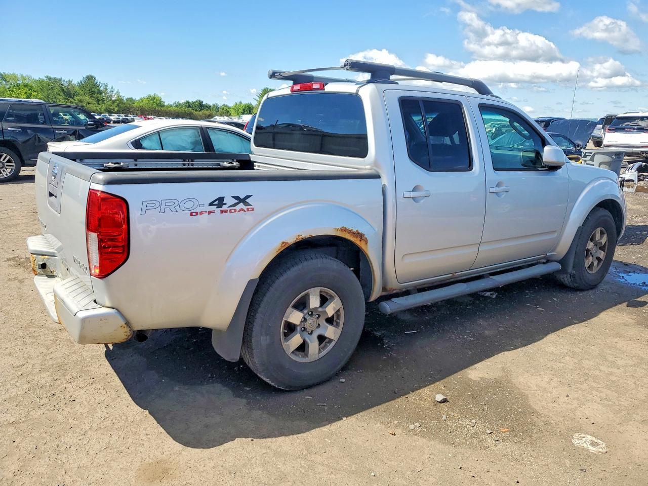 2010 Nissan Frontier Se V6 - Image 3