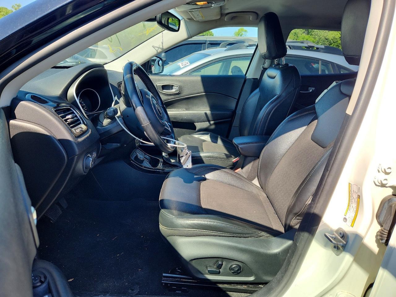 2020 Jeep Compass Latitude - Фото 7