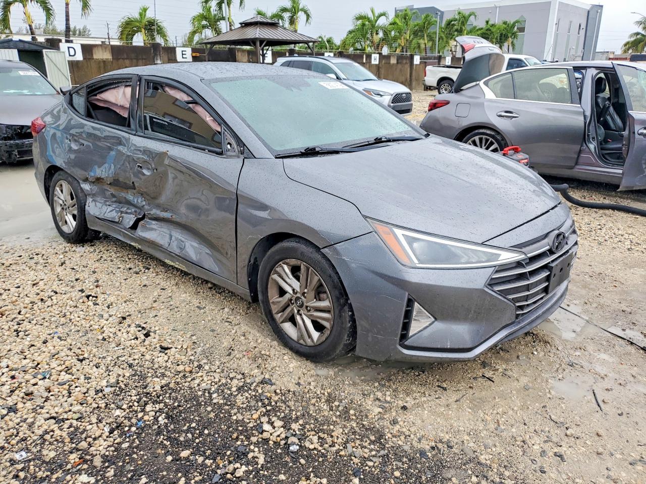 2020 Hyundai Elantra Sel - Image 4