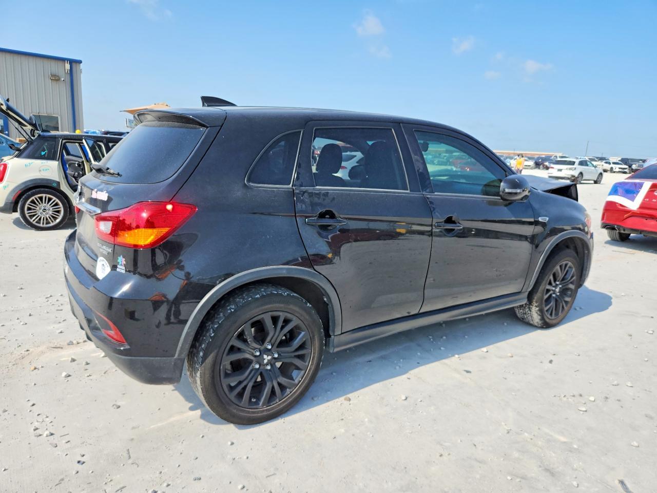 2018 Mitsubishi Outlander Sport Es - Image 3