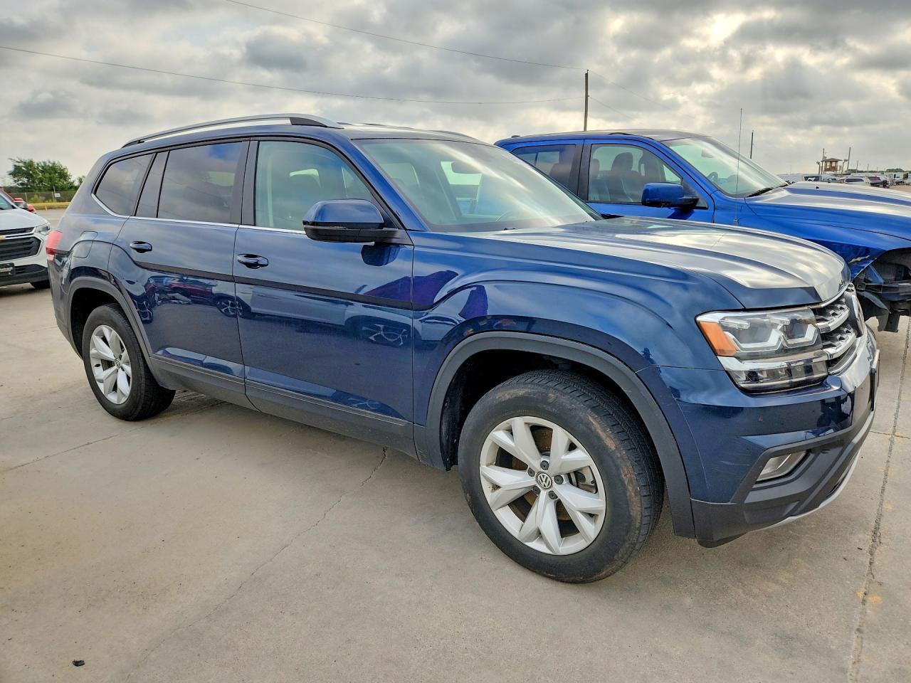 2018 Volkswagen Atlas Se - Image 4