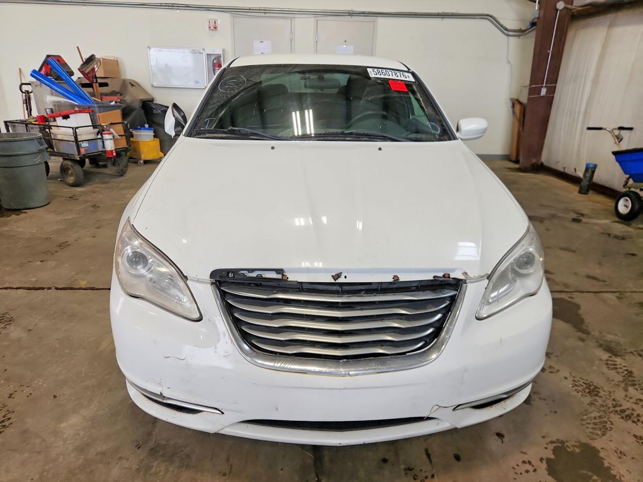 2013 Chrysler 200 Lx - Image 5