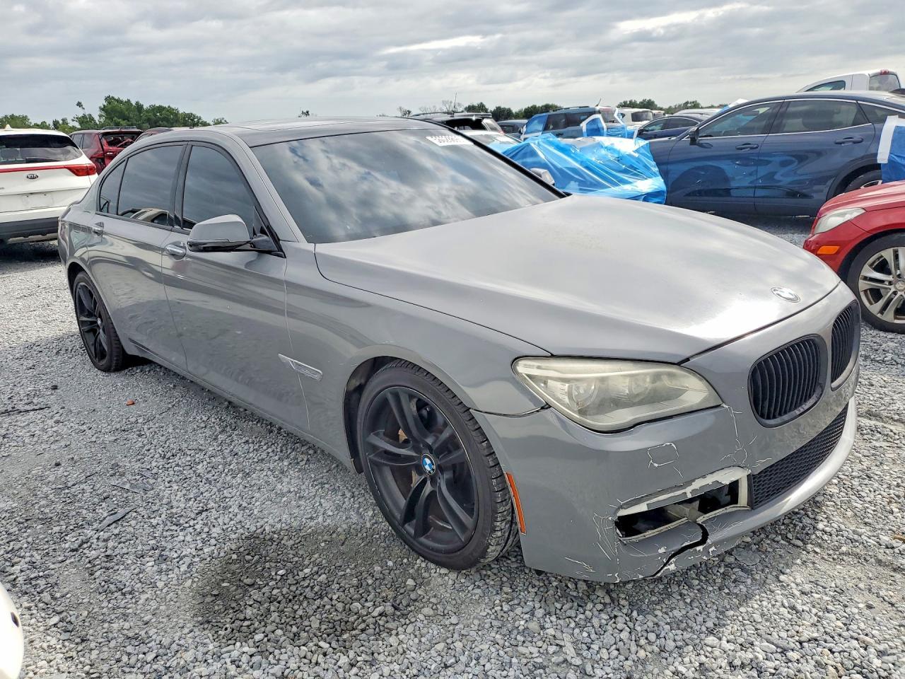 2015 BMW 740 Li - Image 4