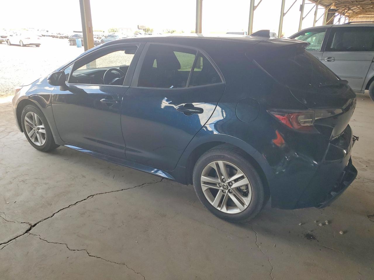 2021 Toyota Corolla Hatchback Se - Фото 2