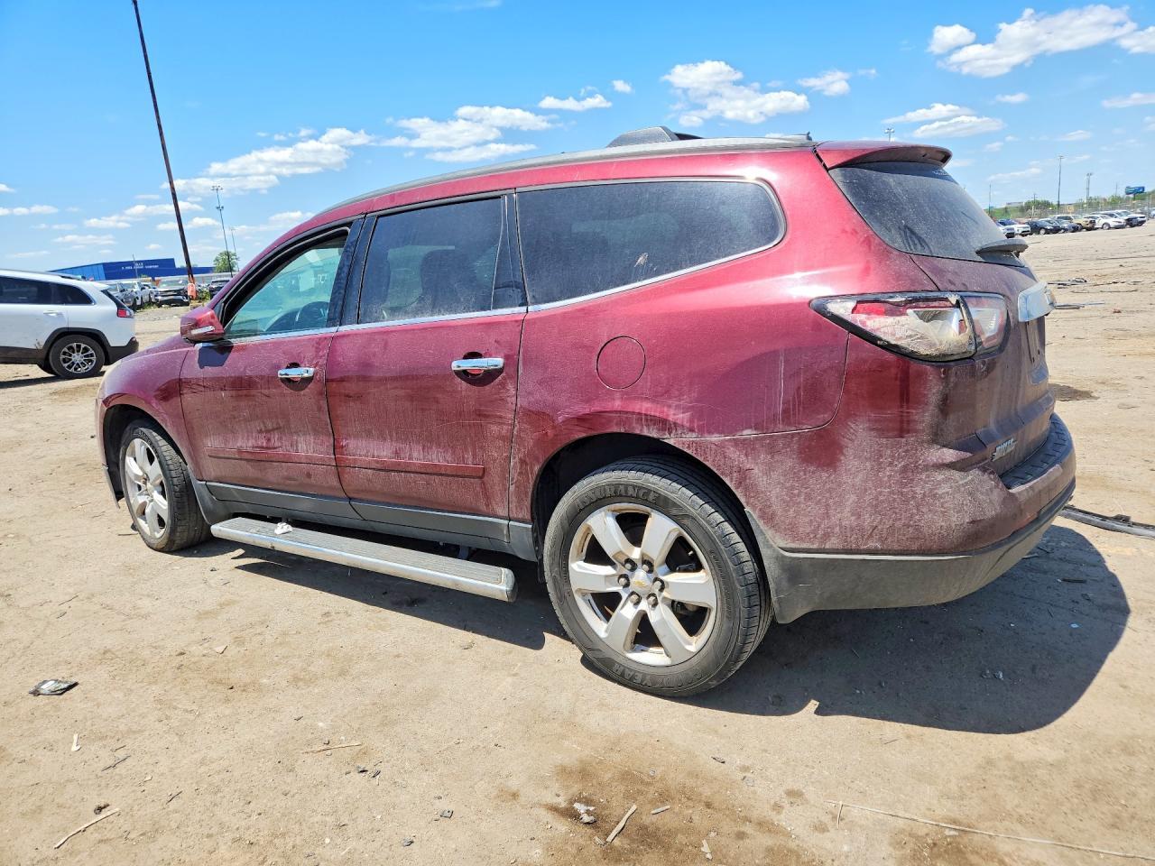 2016 Chevrolet Traverse Lt - Фото 2