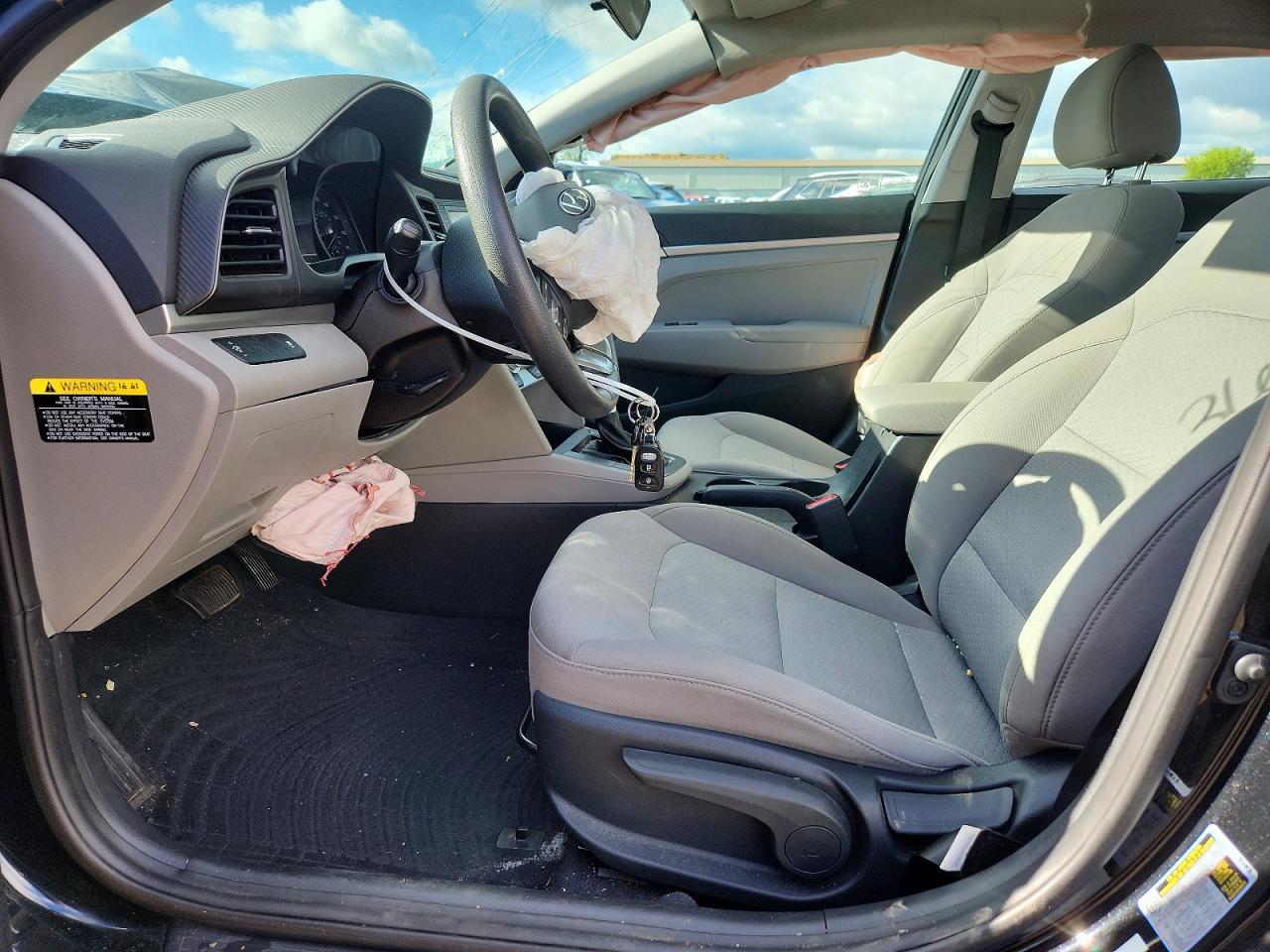 2019 Hyundai Elantra Se - Image 7