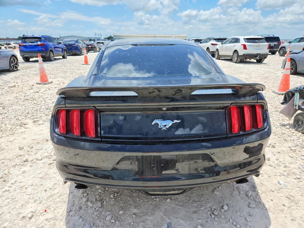 2015 Ford Mustang - Image 6