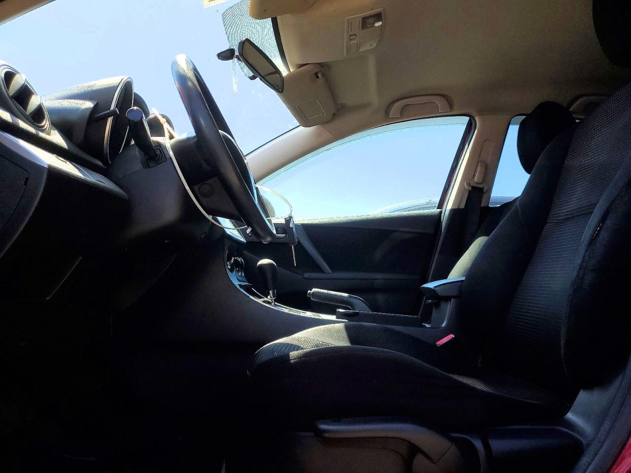 2013 Mazda 3 I - Image 7