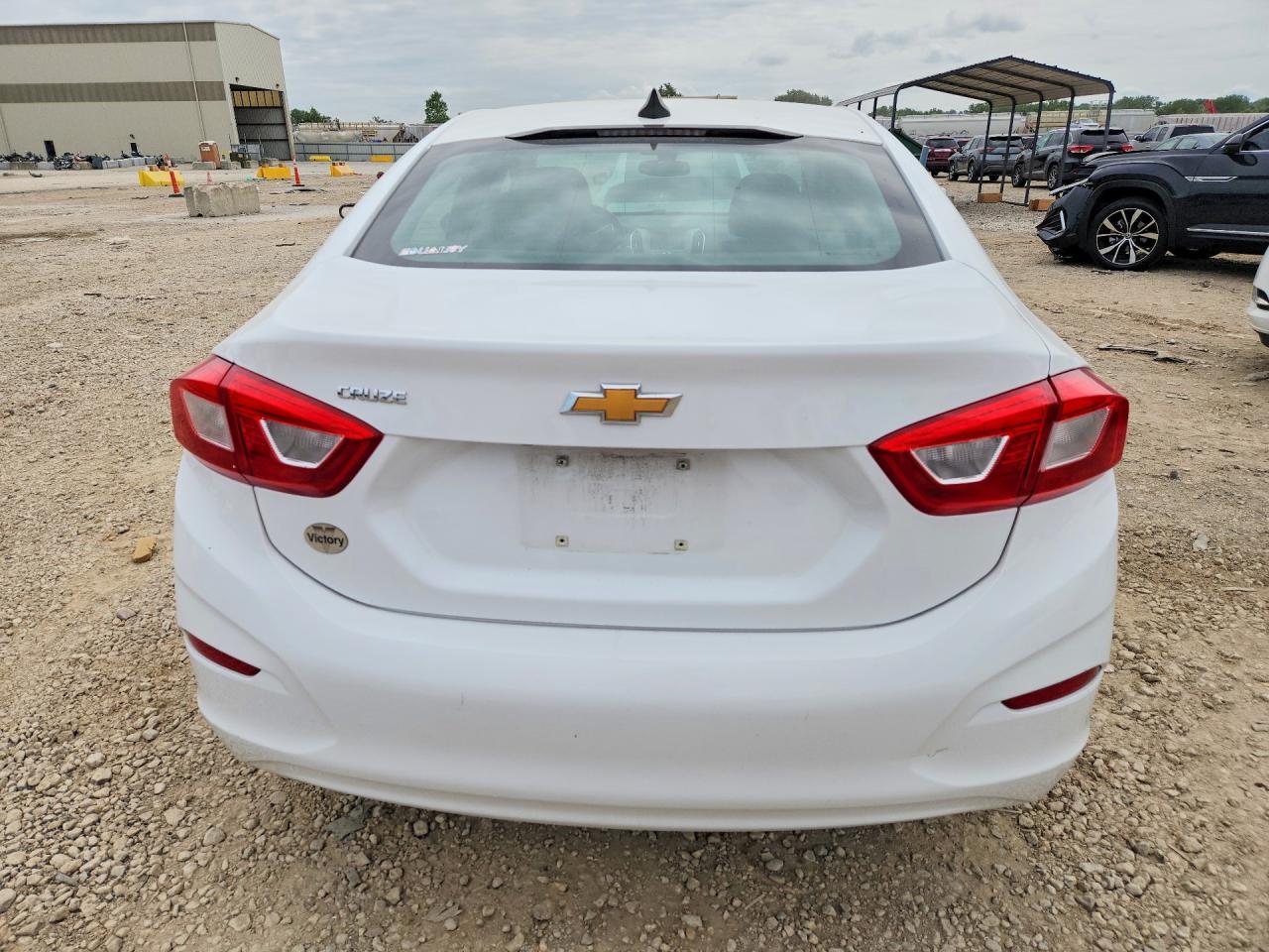 2016 Chevrolet Cruze Ls - Image 6