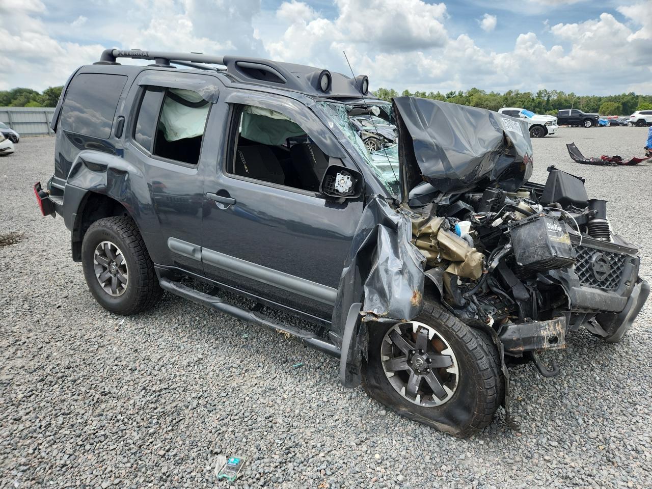 2014 Nissan Xterra Pro-4X - Image 4