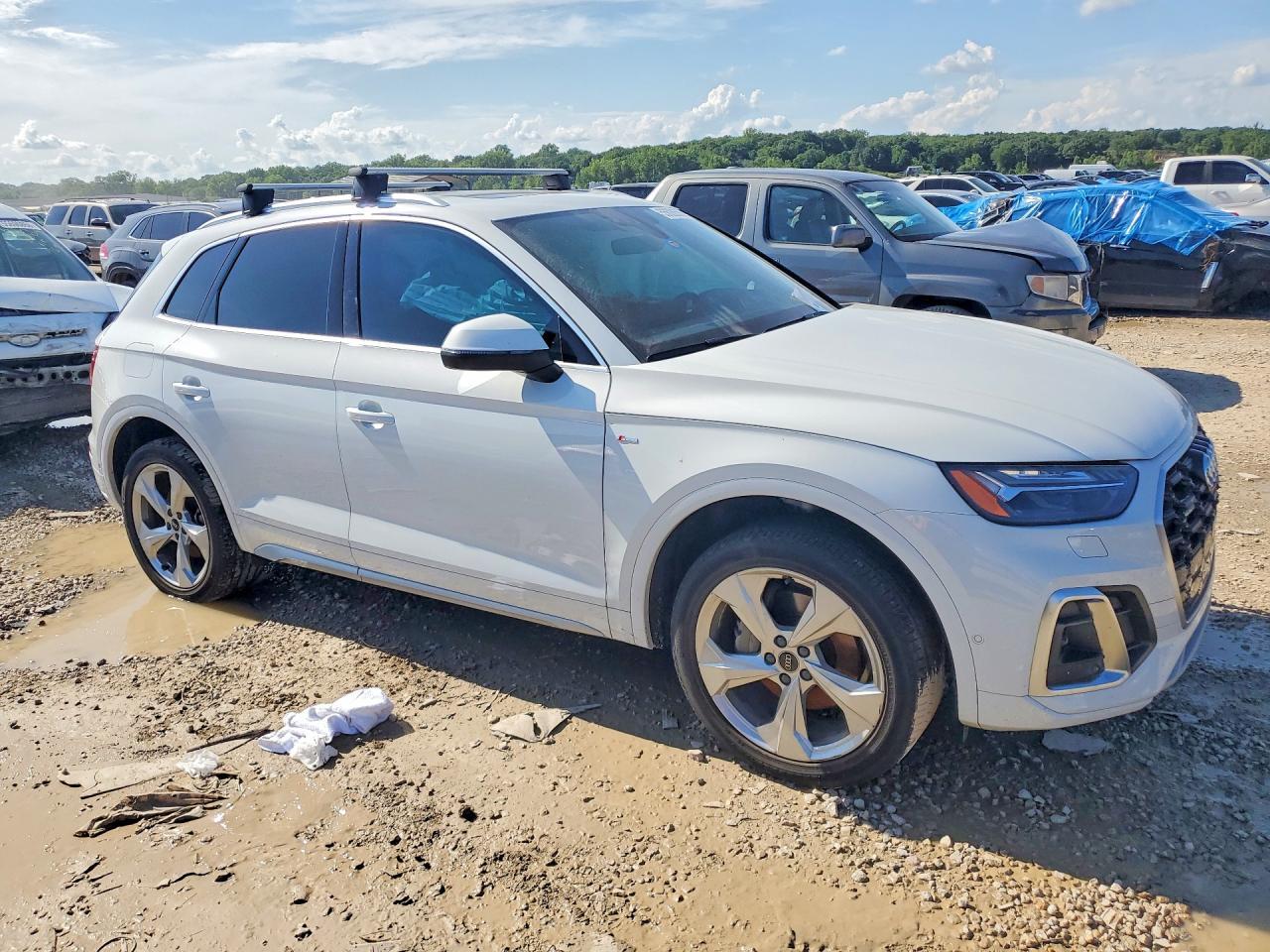 2024 Audi Q5 Prestige 45 - Image 4