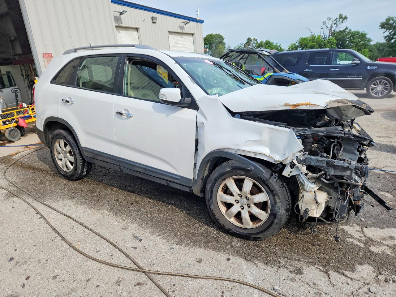 2013 Kia Sorento Lx - Image 4
