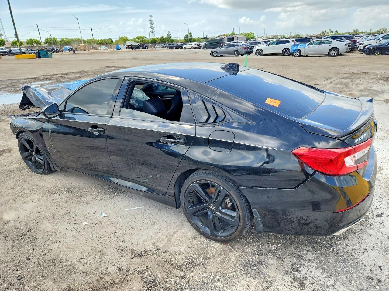 2022 Honda Accord Sport - Фото 2