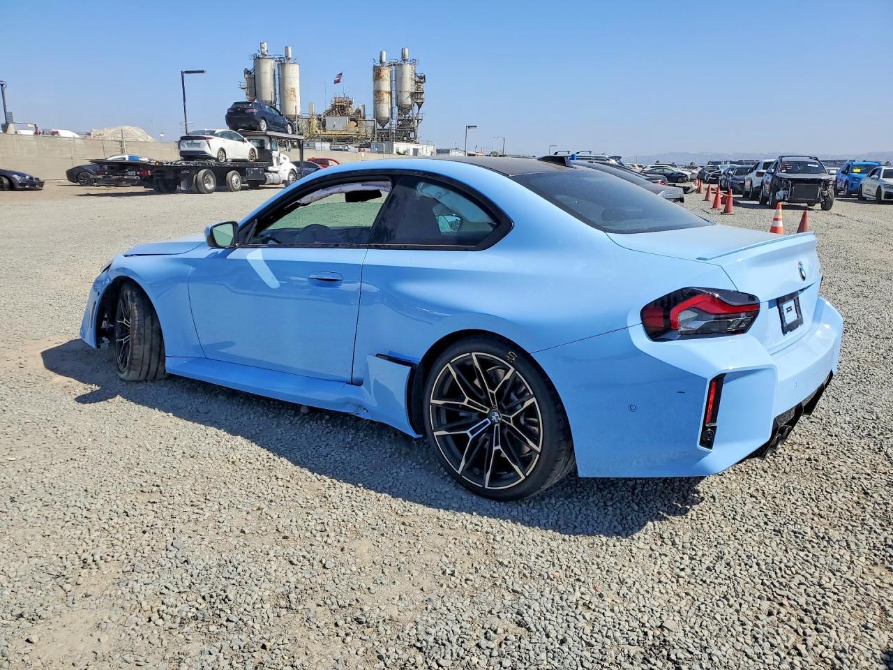 2025 BMW M2 - Фото 2