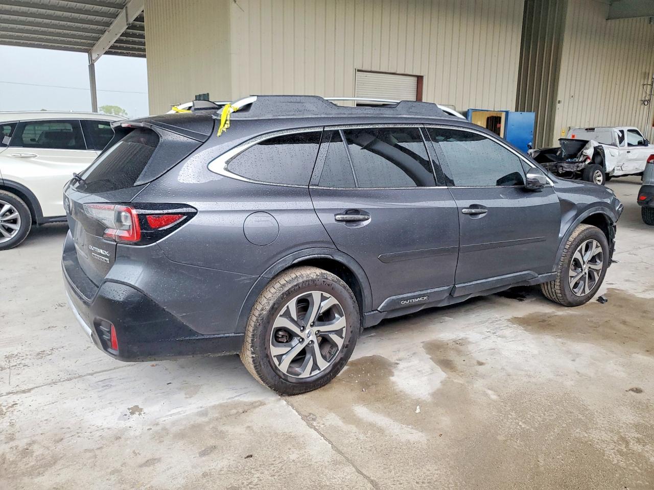 2020 Subaru Outback Touring Ldl - Image 3