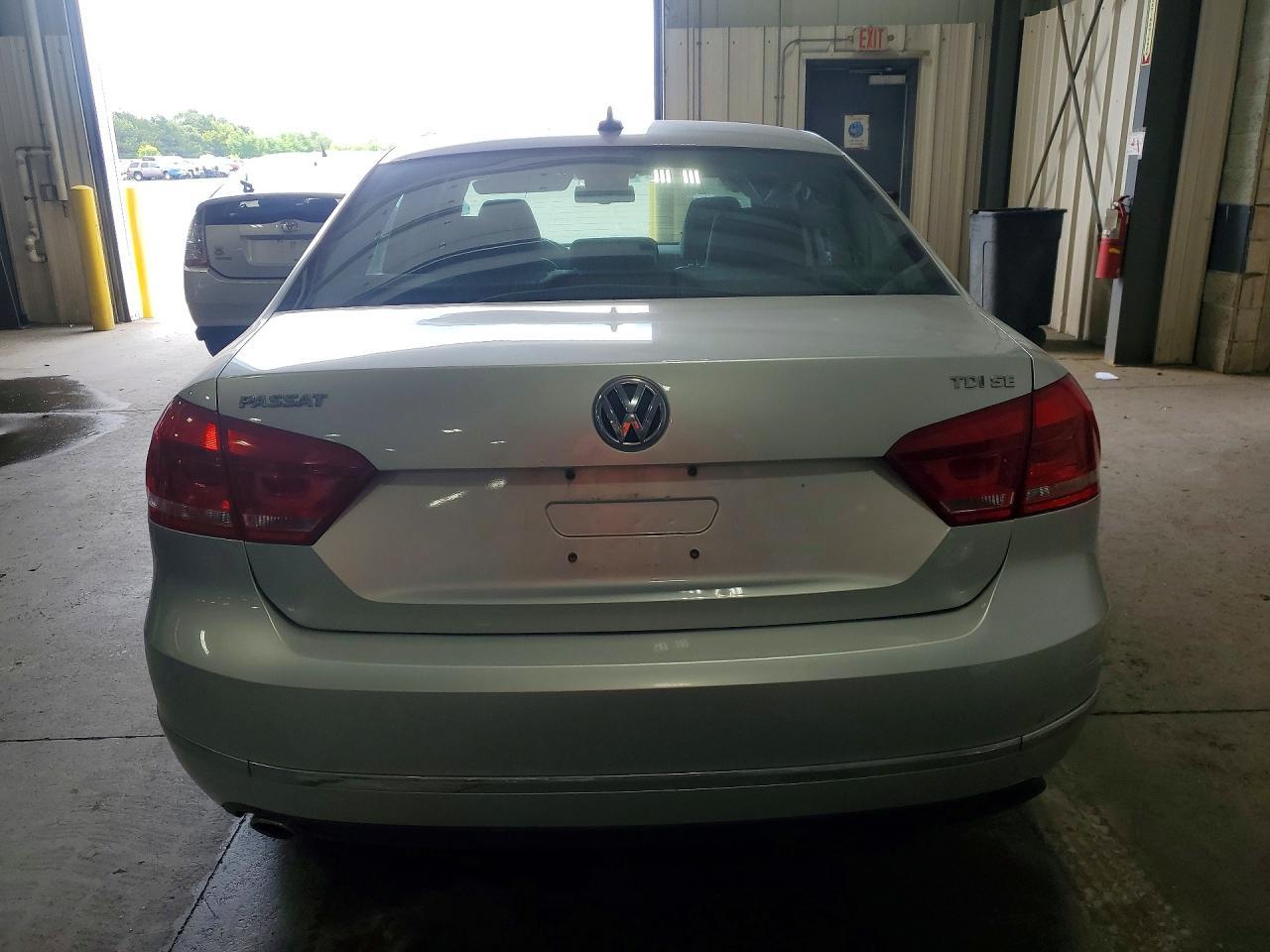 2013 Volkswagen Passat Se - Фото 6