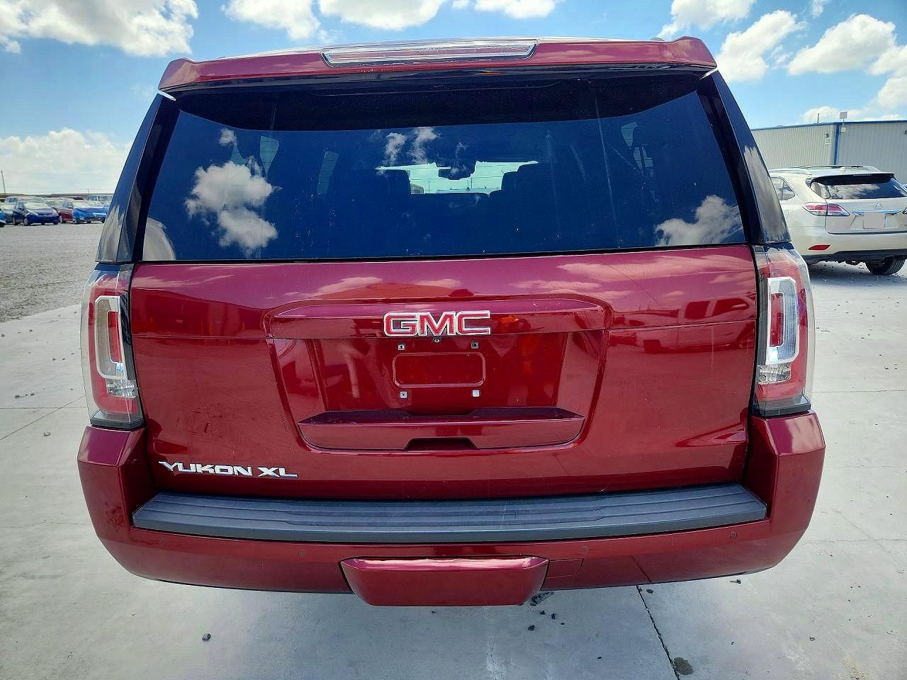 2017 GMC Yukon Xl K1500 Slt - Image 6