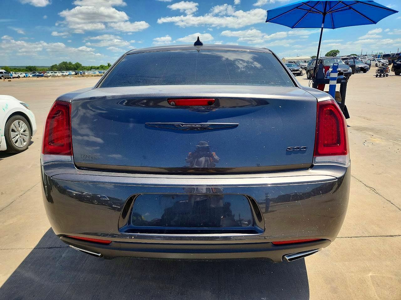 2020 Chrysler 300 Touring - Image 6