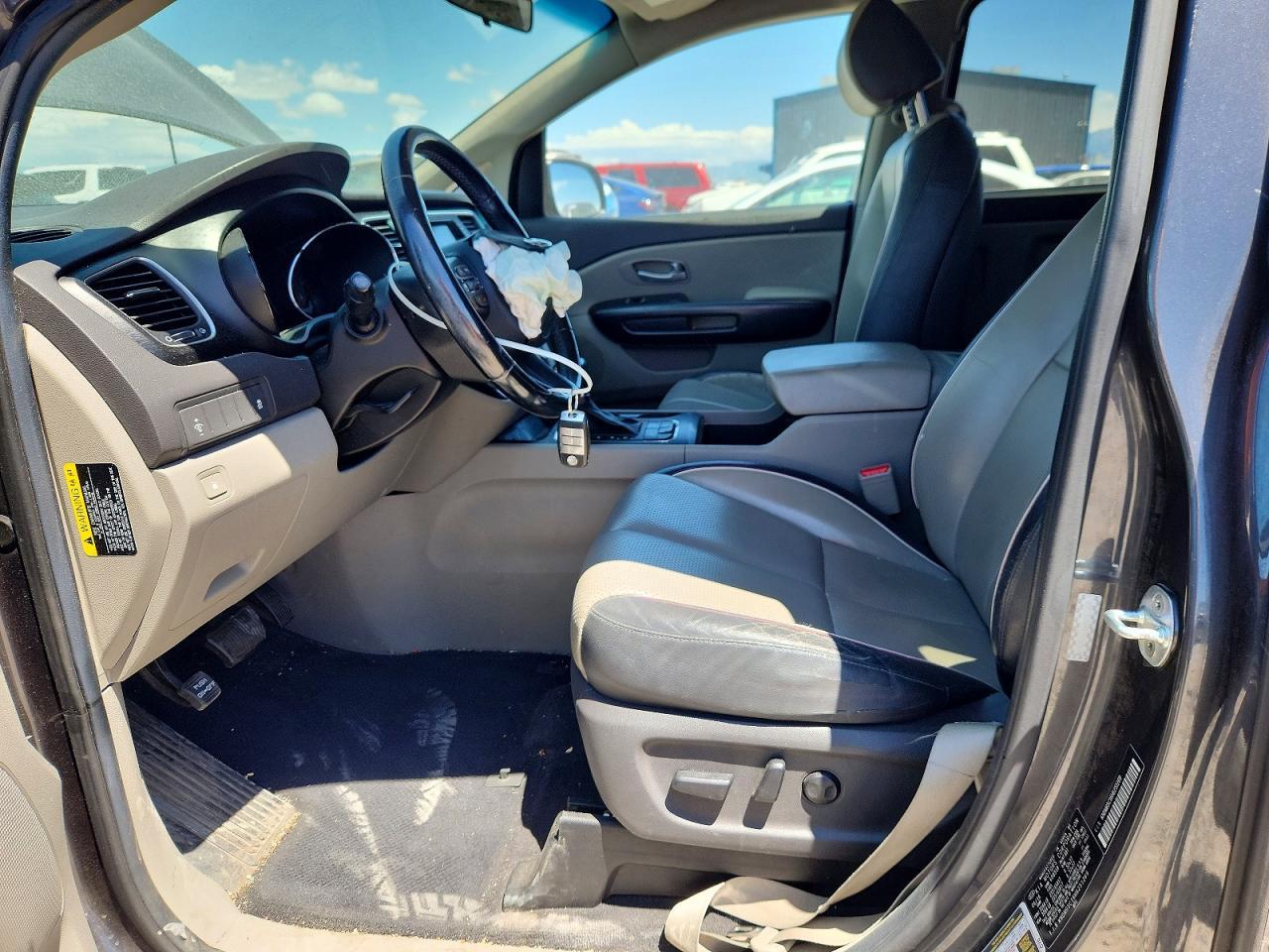 2017 Kia Sedona - Фото 7