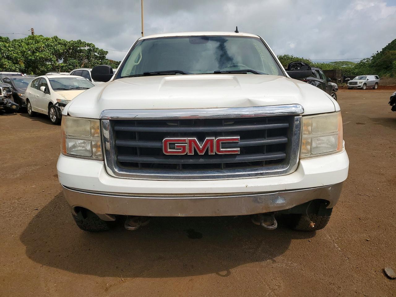 2008 GMC Sierra K1500 - Image 5
