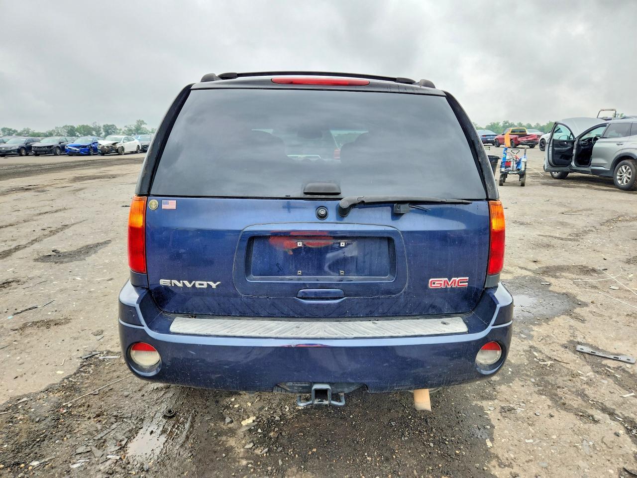 2008 GMC Envoy - Image 6